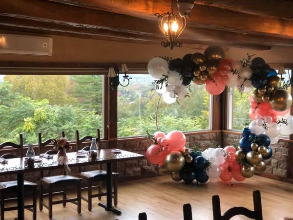 Eagles Nest Restaurant & Event Venue