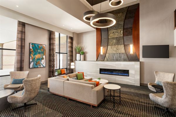 Holiday Inn Hotel & Suites Council Bluffs-I-29