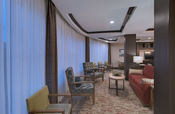 Holiday Inn Express and Suites Austin NW - Four Points