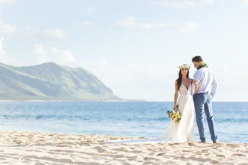 Simple Oahu Wedding