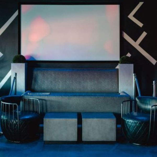 Rich & Pour Opulence Lounge