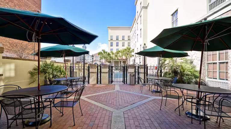 Hampton Inn & Suites Savannah Historic District