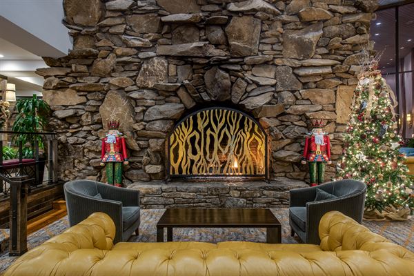 Crowne Plaza Resort Asheville