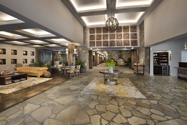 Crowne Plaza Resort Asheville