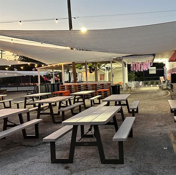 THE PARK AT THE SHINDIG SOCIAL