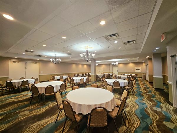 Wyndham Garden Inn Wichita Downtown