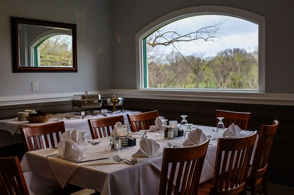 Brock's Riverside Grill