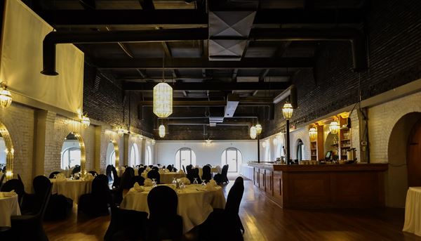 Brock's Riverside Grill