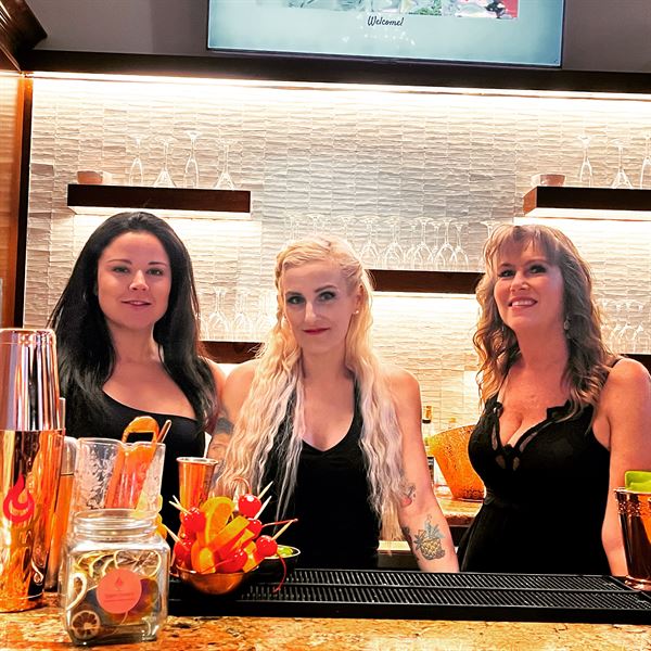 Liquid couture mobile bartending and mixology