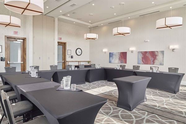 Sandman Signature Plano-Frisco Hotel