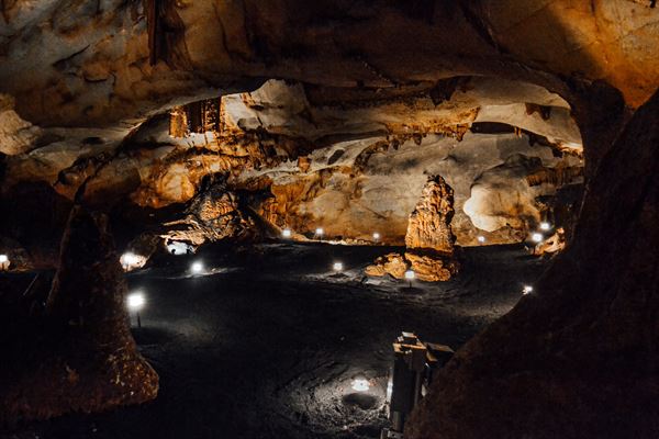 Melrose Caverns Lodge