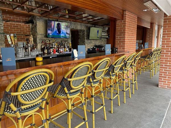 Farmer’s Creekside Tavern & Inn