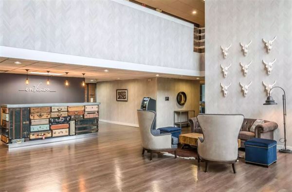 Envision Hotels Saint Paul South