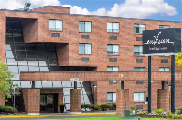 Envision Hotels Saint Paul South