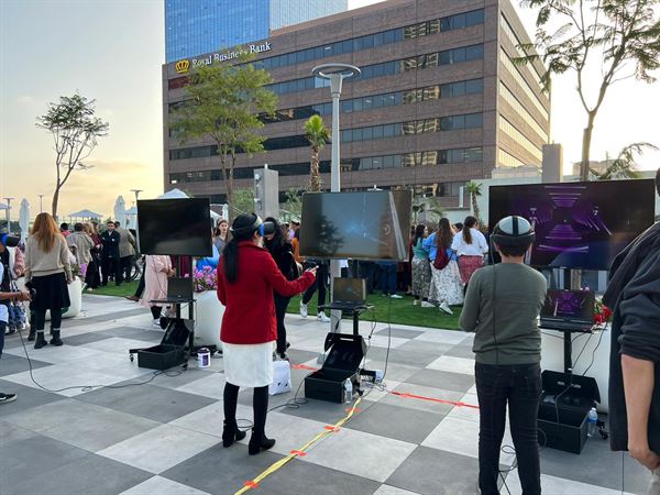 Los Virtuality - VR Experience Rental