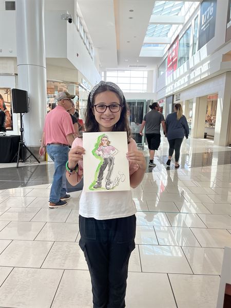 Lisa Fashion Art Event Artist