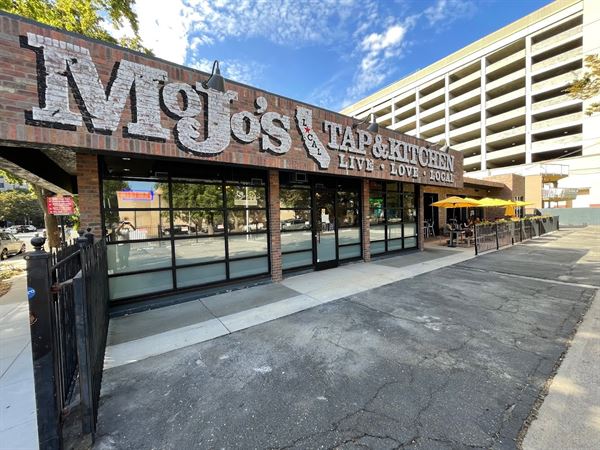 MoJo's Local Tap & Kitchen