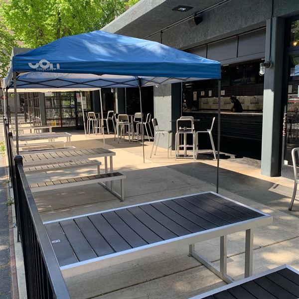 MoJo's Local Tap & Kitchen