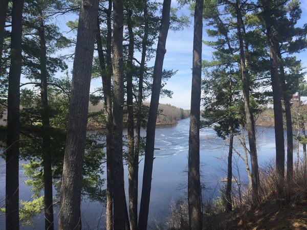 Milford Motel On The River