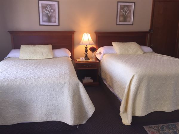 Milford Motel On The River