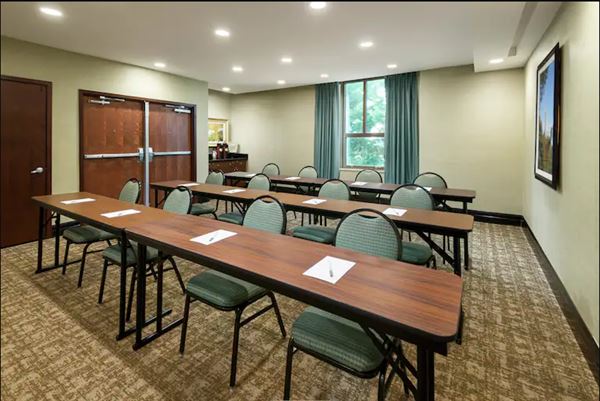 Hampton Inn & Suites National Harbor