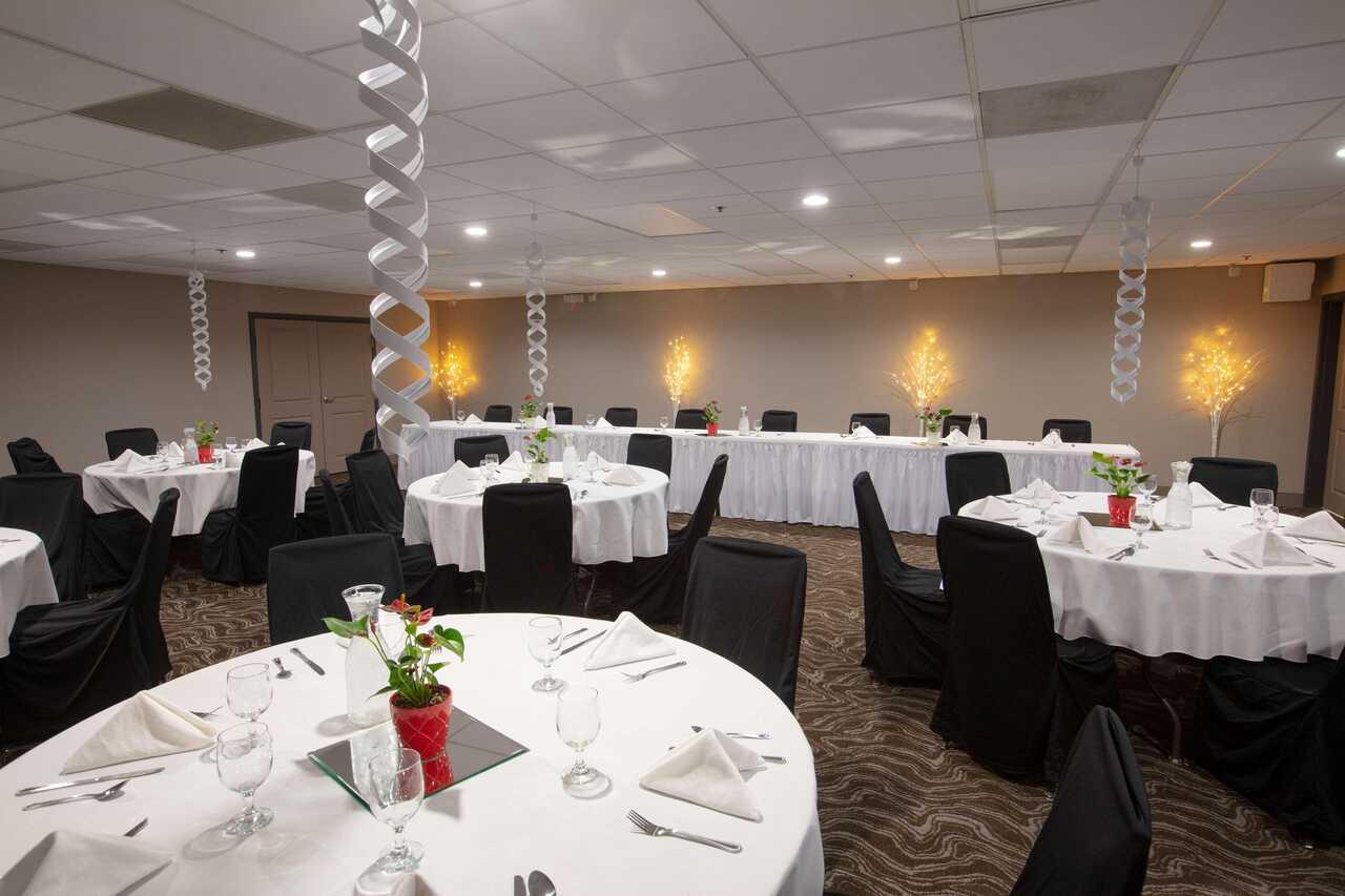 Country Inn & Suites By Radisson, Fargo, ND
