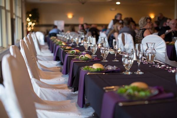 Aston Oaks Banquet Center