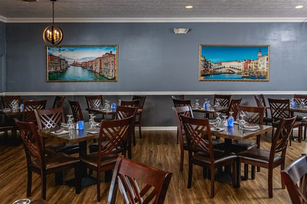 Vera Roma Grille & Bar