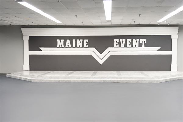 The Maine Event Restaurant and Lounge