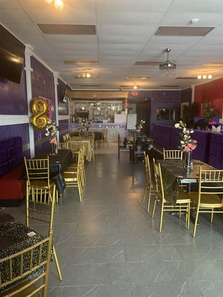 The Maine Event Restaurant and Lounge