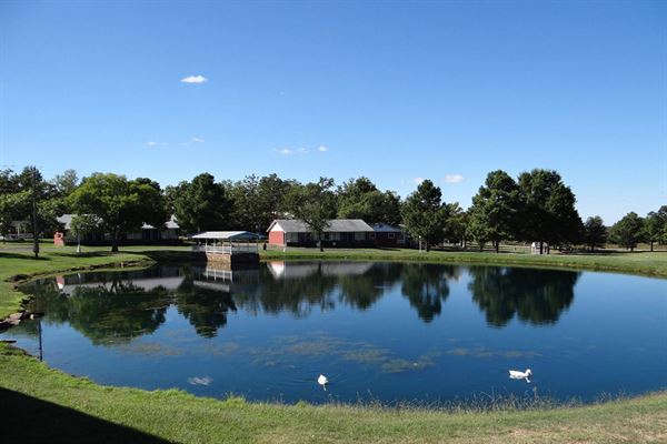 Fin and Feather Resort & Soda Steve's