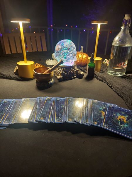 Kaila River | Tarot & Astrology Readings