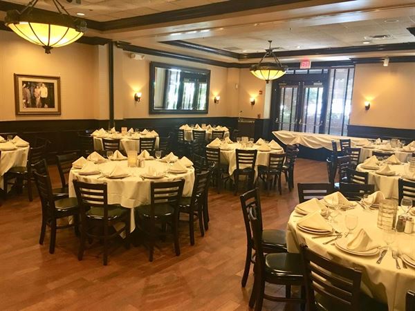 Maggiano's Little Italy Perimeter Mall