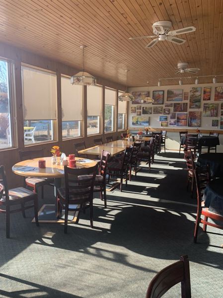 Spectacle Lake Lodge