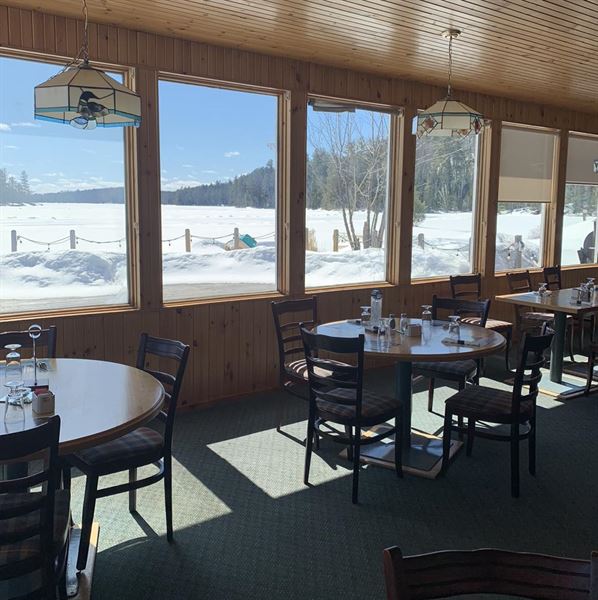 Spectacle Lake Lodge