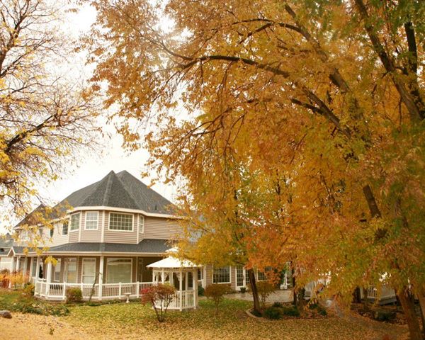 The Clarion Gardens Event Center