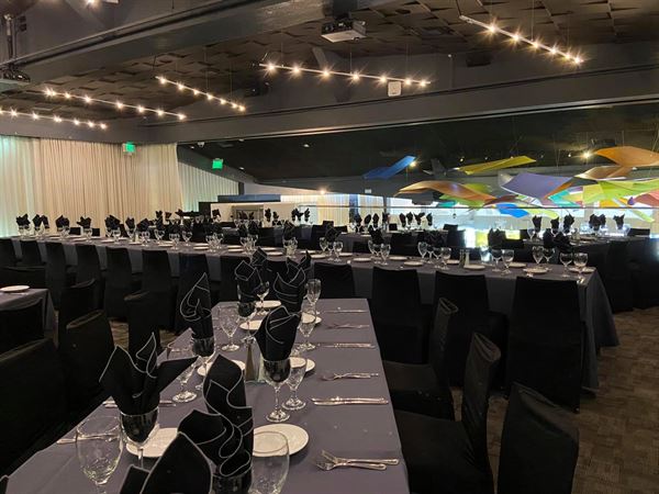 LULU California Bistro