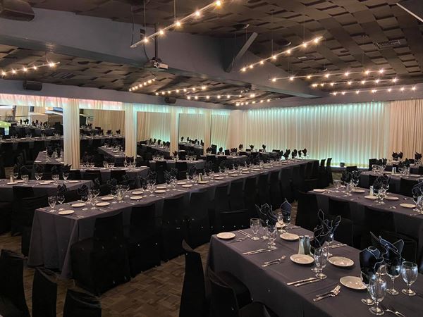 LULU California Bistro