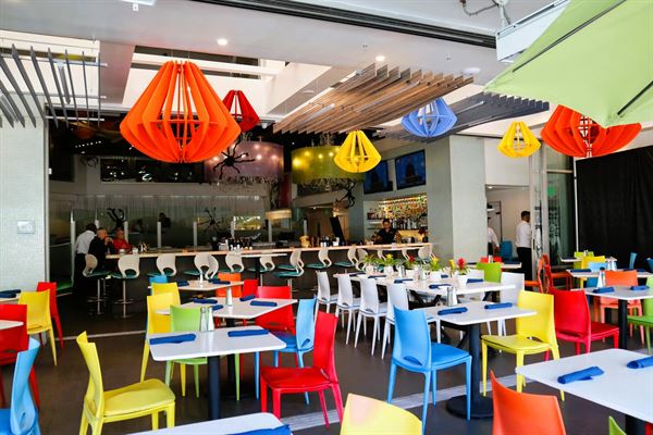 LULU California Bistro