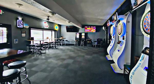 Captains Sports Lounge