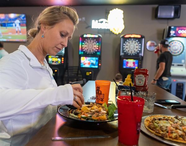 Captains Sports Lounge