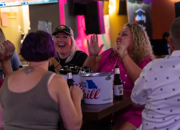 Captains Sports Lounge