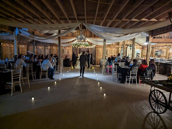 Twin Oaks Manor Barn Weddings and Receptions