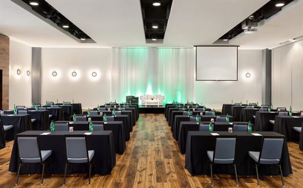 Twelve Midtown, Autograph Collection