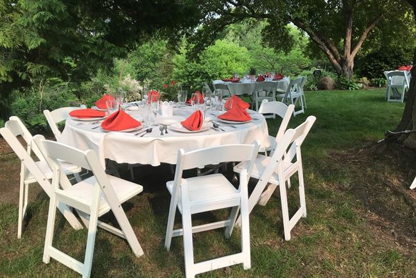 Loya's Little House B&B