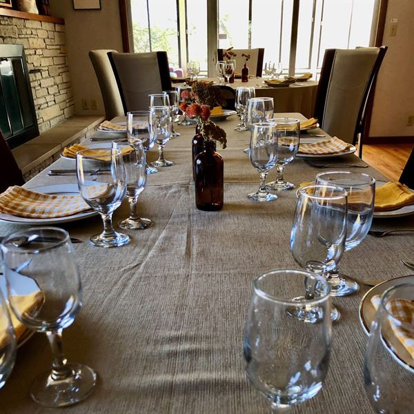 Loya's Little House B&B