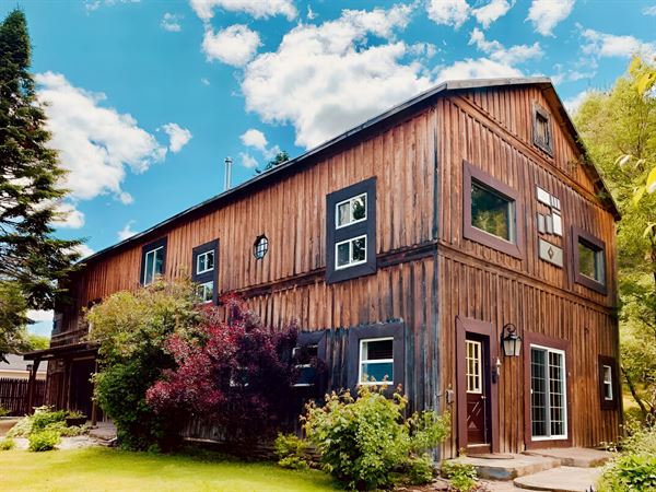 La Grange Barn & Estate Catskills Wedding Venue