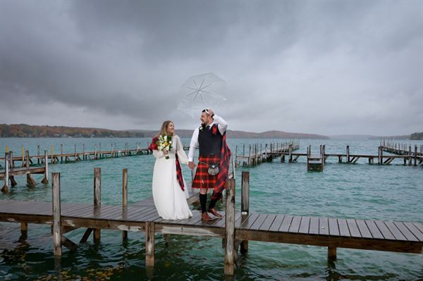 Marci Curtis - Michigan Wedding Photojournalist