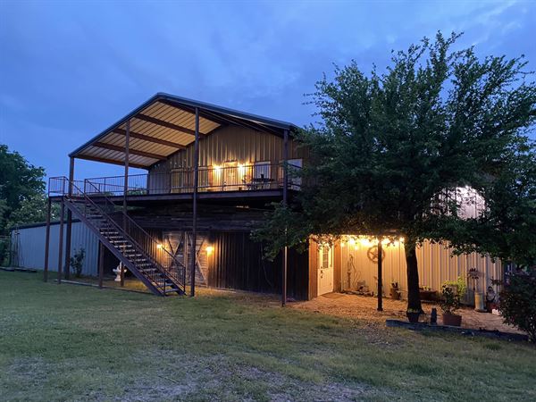 Flanagan's Party Barn