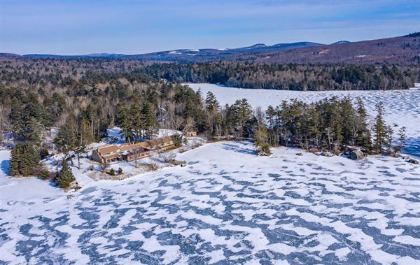 Alamoosook Lakeside Inn